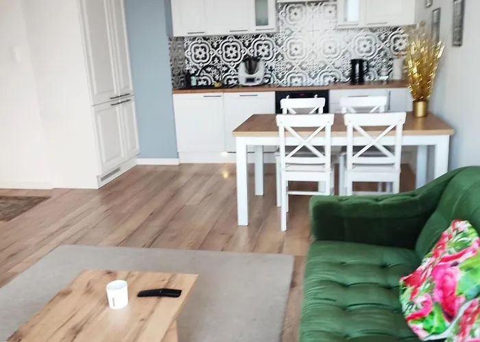 Seaview Apartament *